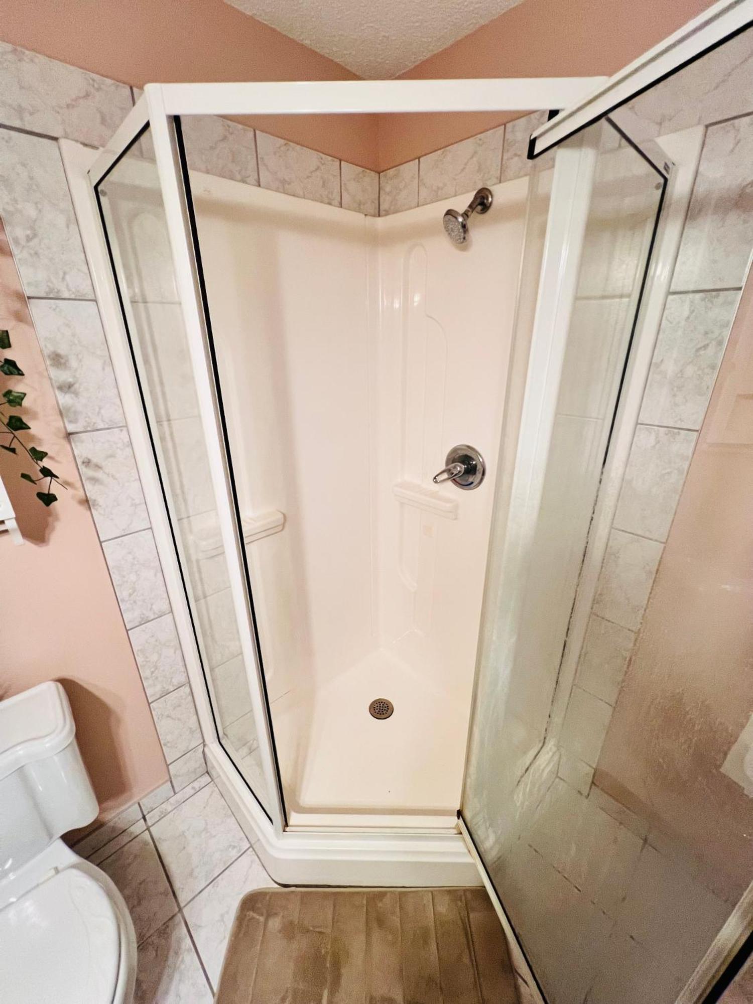 A Classic Homely Basement Suite! Chestermere Exterior photo